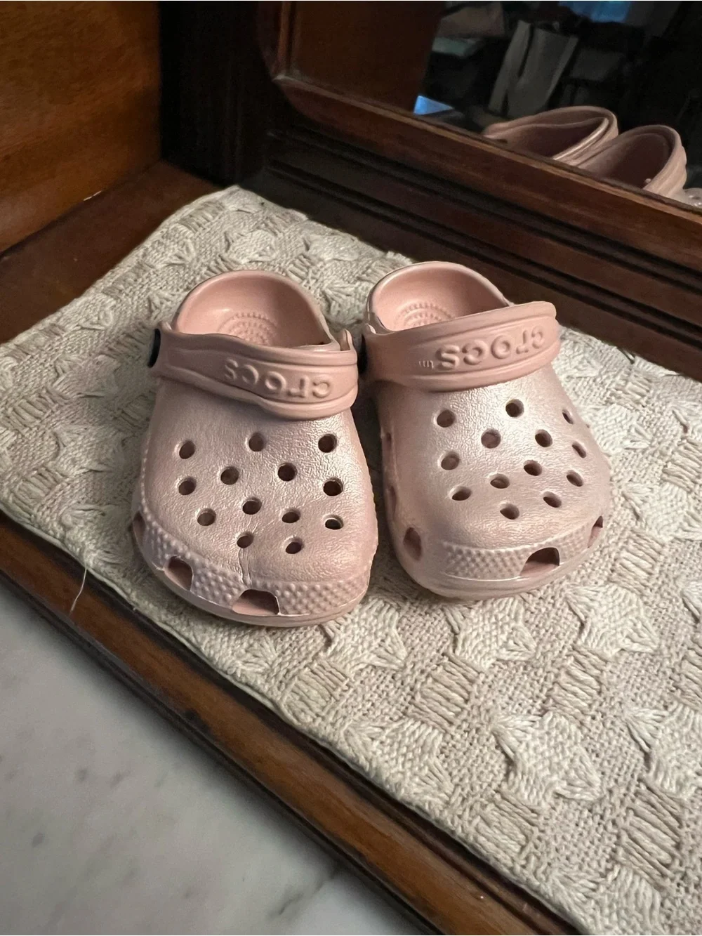 CROCS classic slip